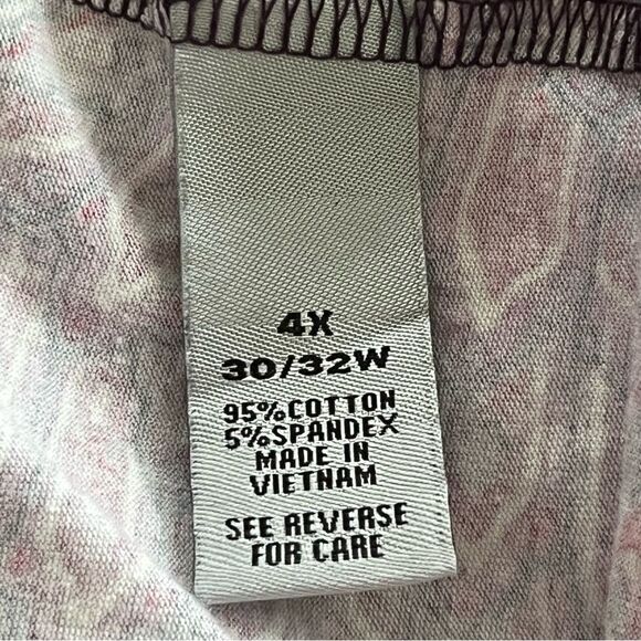 Catherines Top Women's Size 4X Pink and Purple Peacock Print Stretch Shirt - Picture 8 of 8